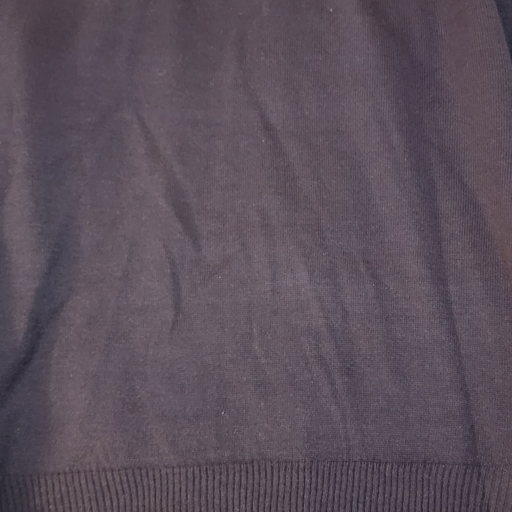 Men's Sweater - Picture 4 of 12